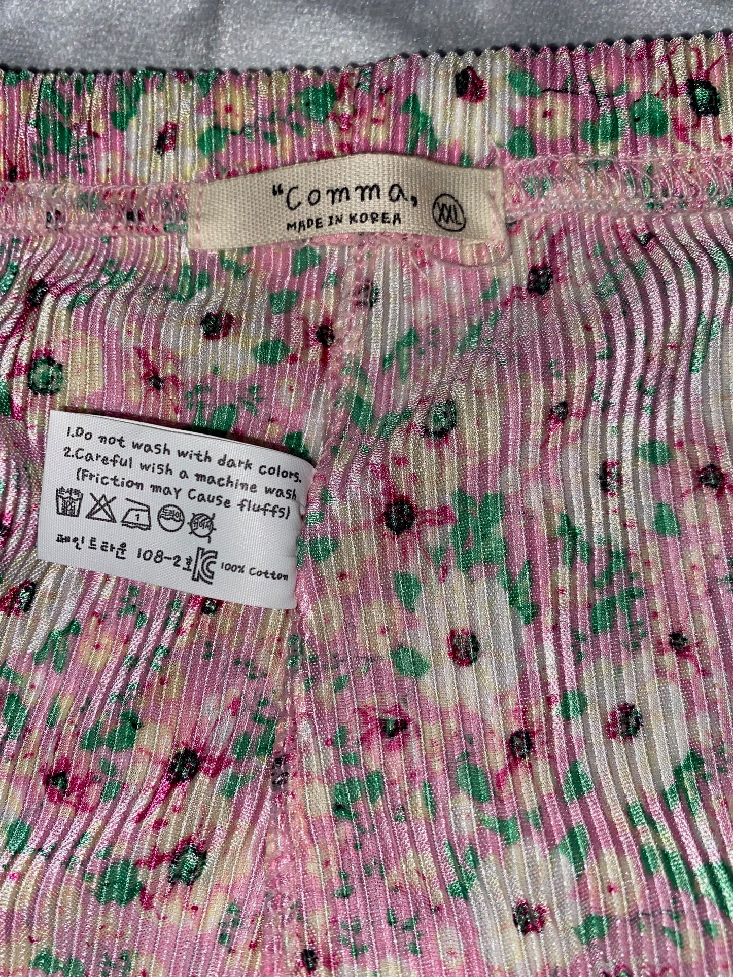 【即納・期末セール品】韓国子供服 Comma 女の子 子供服 フラワープリーツセットアップ 2色 90-150サイズ