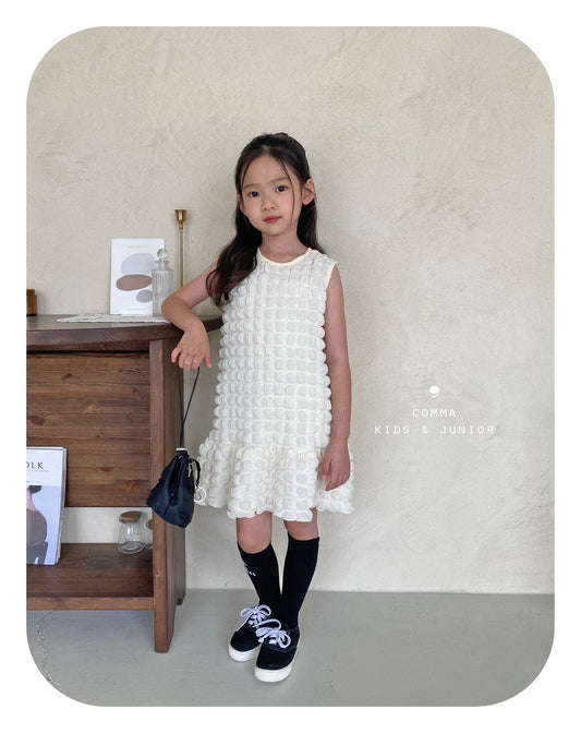 【即納・期末セール品】韓国子供服 Comma 女の子 子供服 刺繍入りワンピース 2色 90-150サイズ