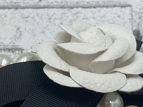 即納・期末セール品 ハンドメイド スマートフォンケース 花付き iPhone13