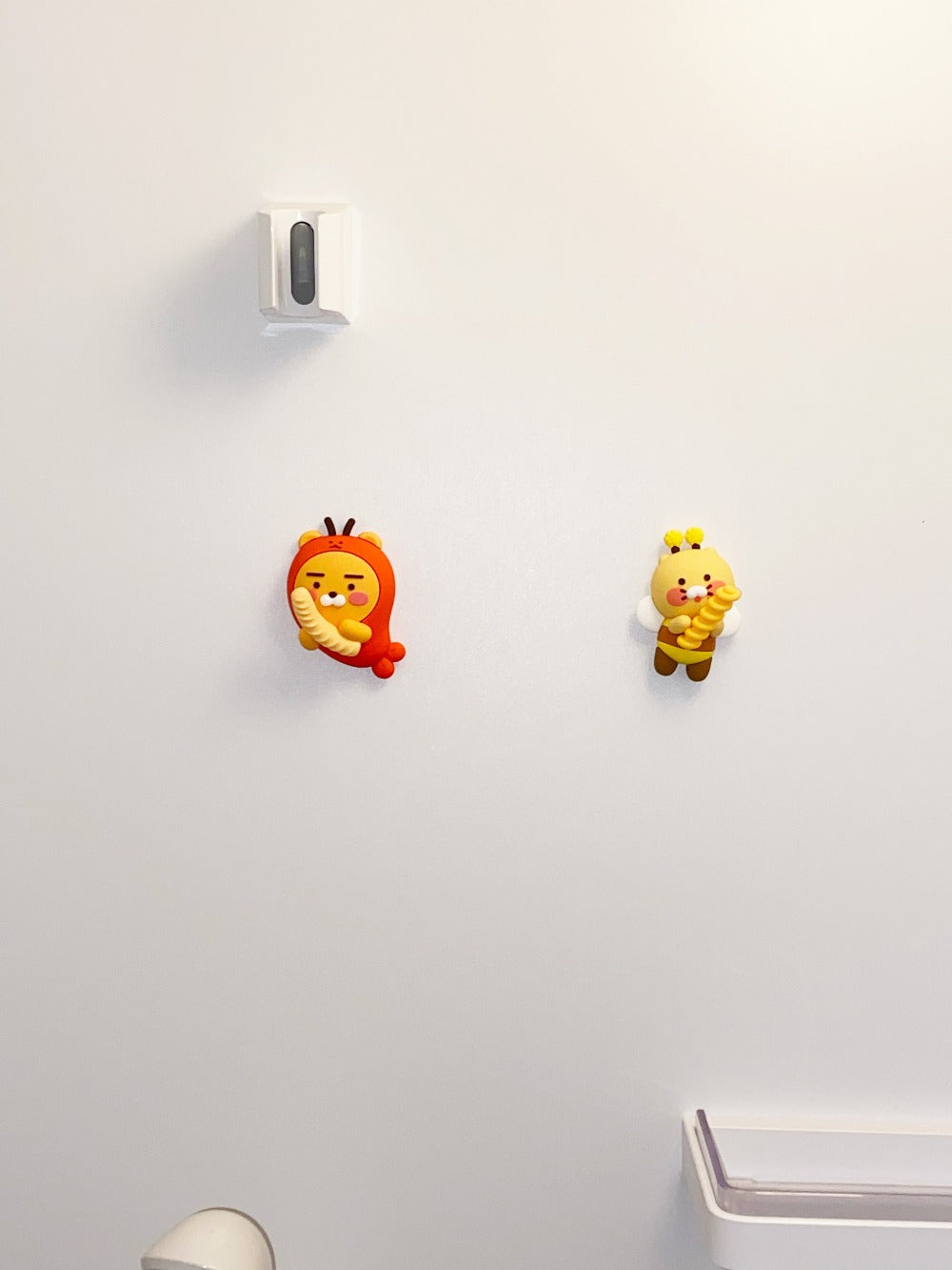 即納・期末セール品 カカオフレンズ かっぱえびせんライアン+ハチチュンシク マグネットフック